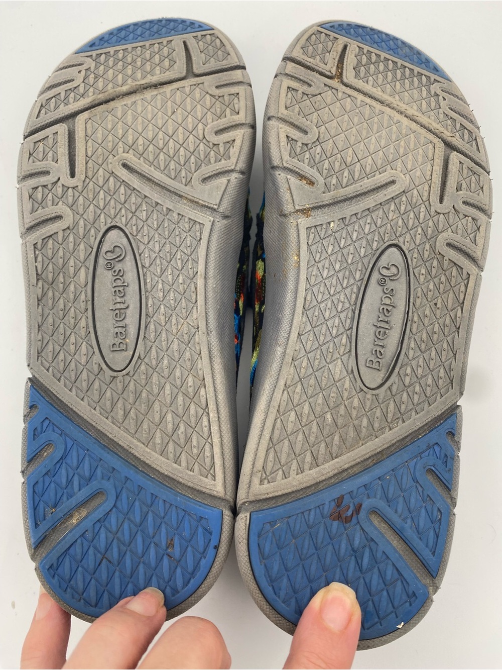 Baretraps Bonaire Floral Boho
Embroidered Canvas Slip-On Sz 10 - Picture 8 of 9